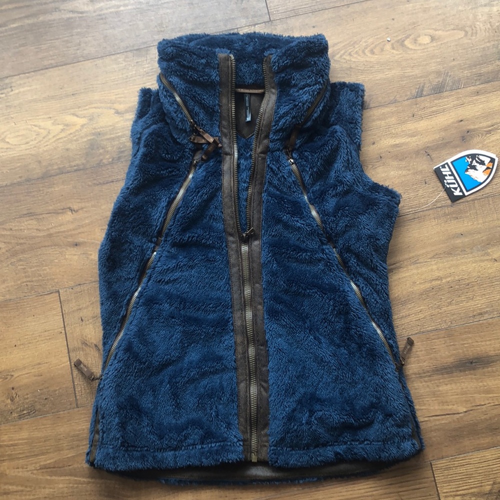 NWT Kuhl extra soft vest